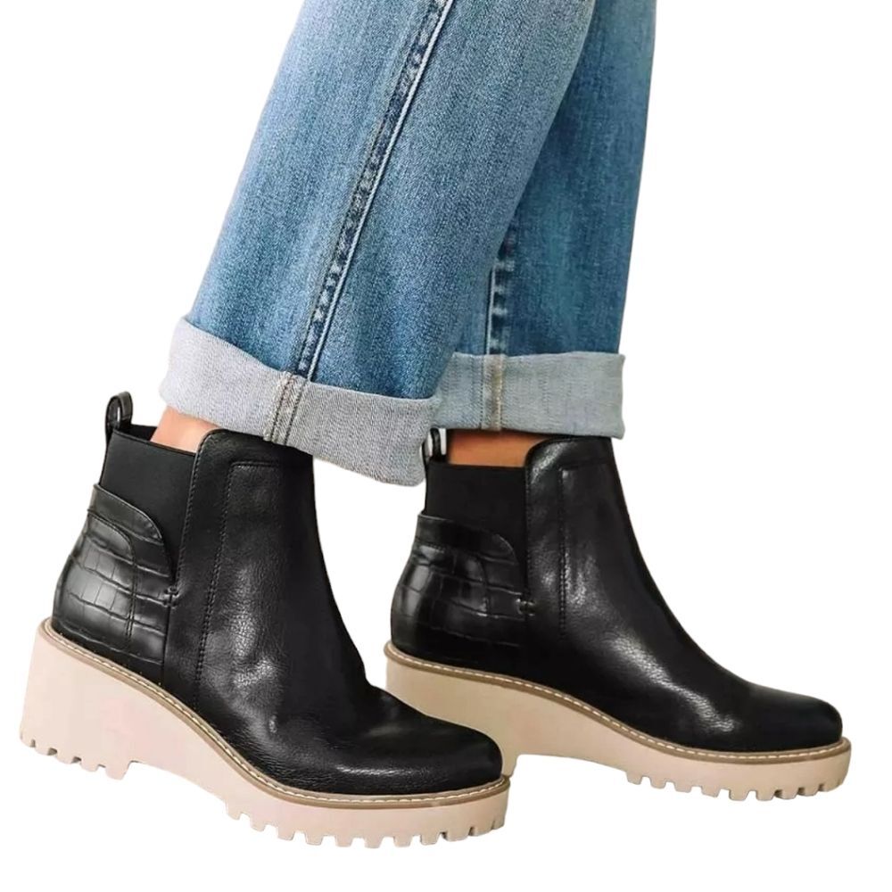 DV by Dolce Vita Rielle Black Faux Leather Slip On Chelsea Ankle Boots Size 8.5